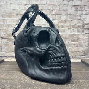 Kreepsville 666 Skull Collection Handbag Black